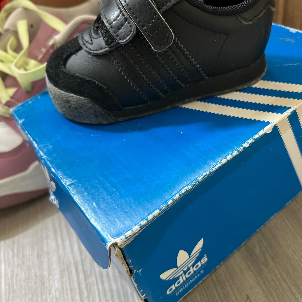 Adidas Kids Black and Gray Sneakers